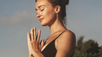 DAILY HEALTH TIPS:7 SIMPLE WAYS TO KEEP YOUR BODY FIT